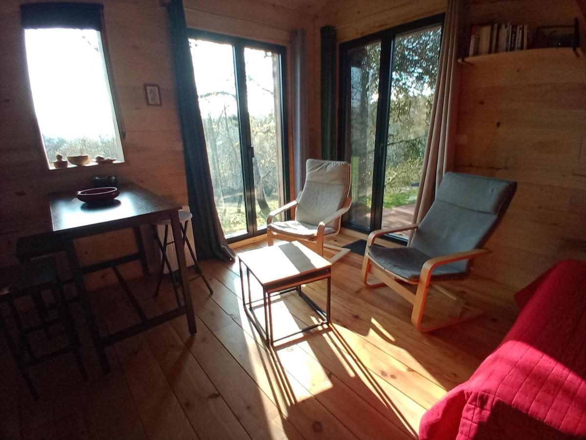 Maison Dans Un Ecrin De Verdure 韦泽尔河畔圣莱昂 外观 照片